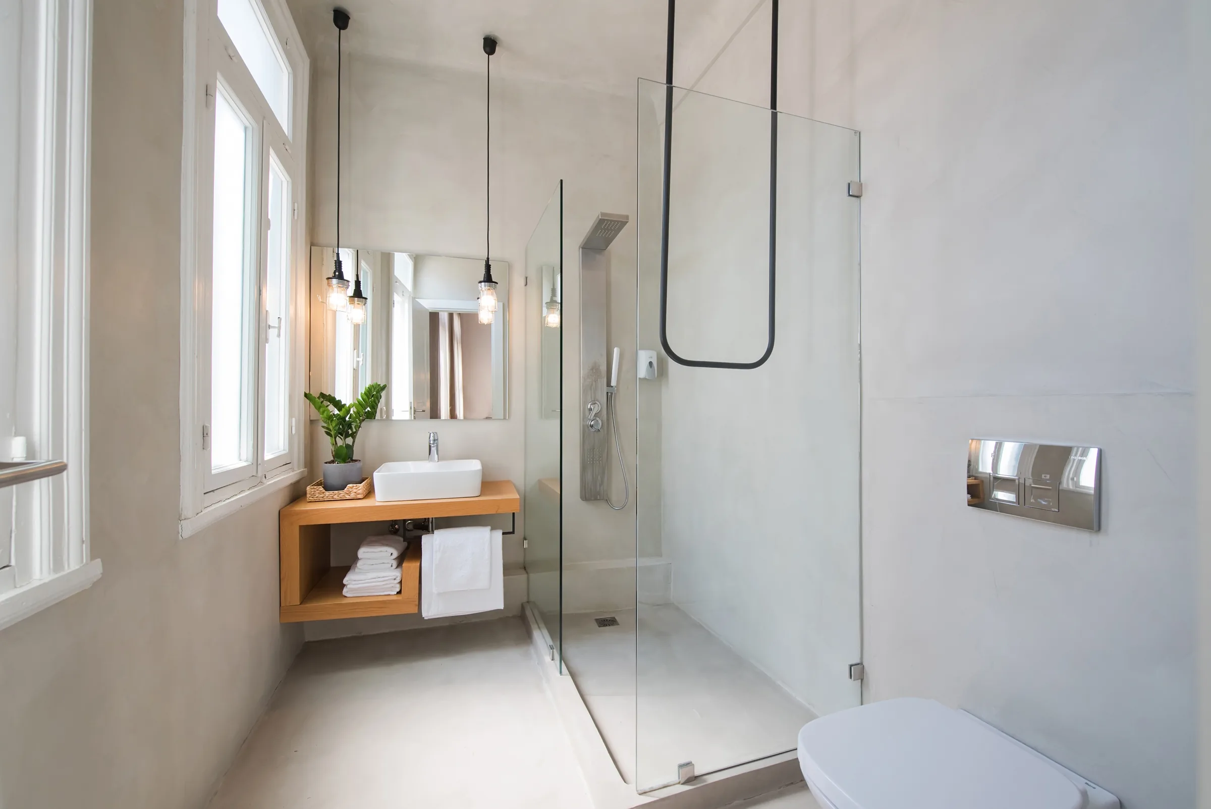 Junior Suite bathroom